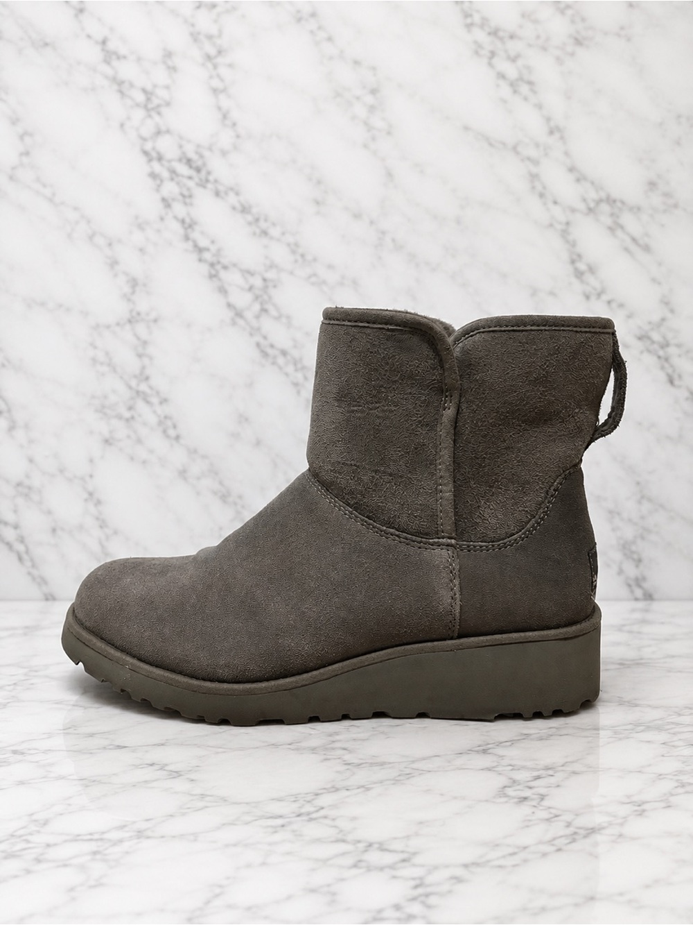 UGG Classic Ultra Mini Platform Boots Gray 7.5 Women’s - Picture 3 of 6
